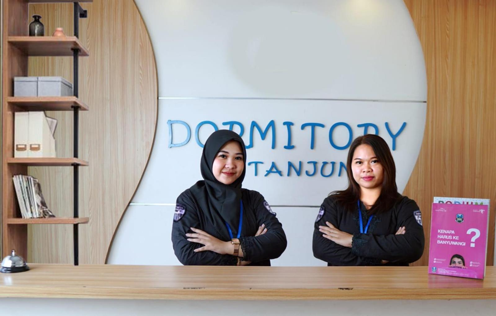 Dormitory Tourism Sritanjung Banyuwangi By Gajahsora Management Buitenkant foto