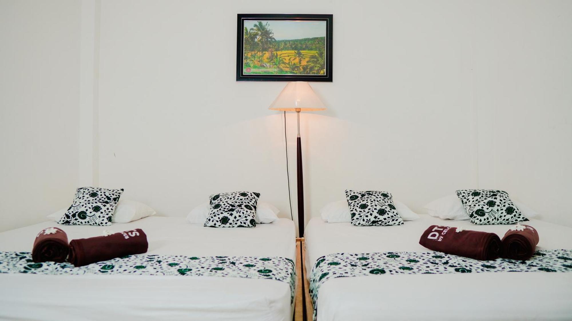 Dormitory Tourism Sritanjung Banyuwangi By Gajahsora Management Buitenkant foto
