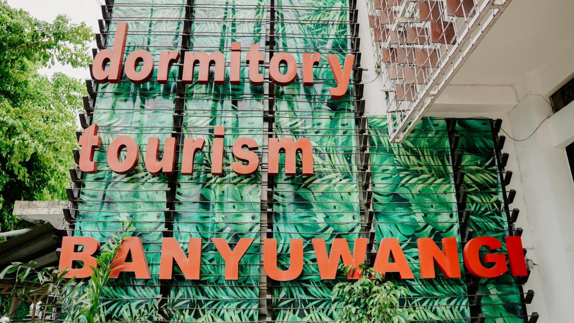 Dormitory Tourism Sritanjung Banyuwangi By Gajahsora Management Buitenkant foto